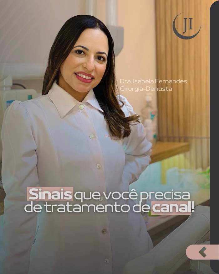 Dra. Isabela com lupa de magnificação 3,5x